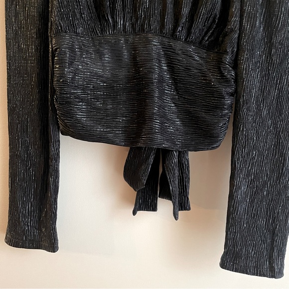 DO+BE Navy Puff Sleeve Open Tie Back Top Small - Picture 4 of 8